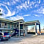 Garden Inn & Suites