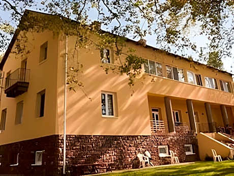 BF Hotel