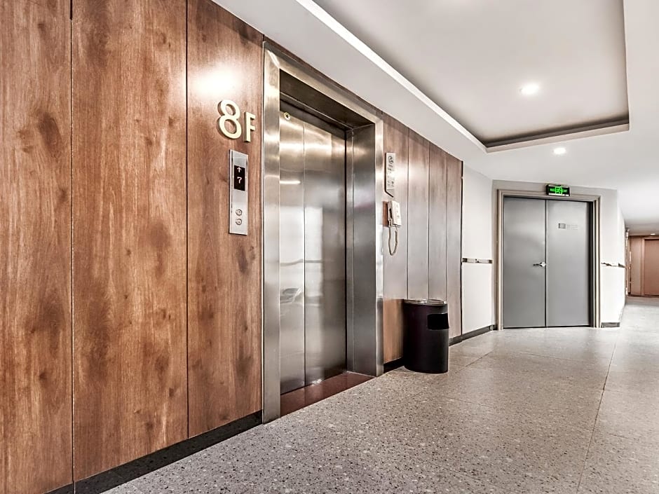 Borrman Hotel Xinyu May Flower Baoshi Park