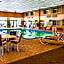 Rock Island Inn & Suites Marshalltown