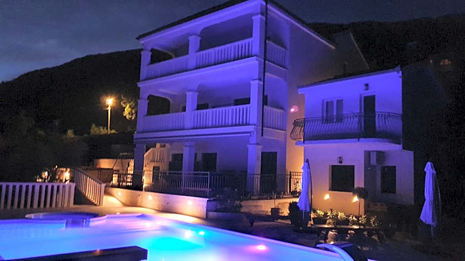 Sea view Luxury Apart Hotel Villa Conte with swiming pool and romantic SPA