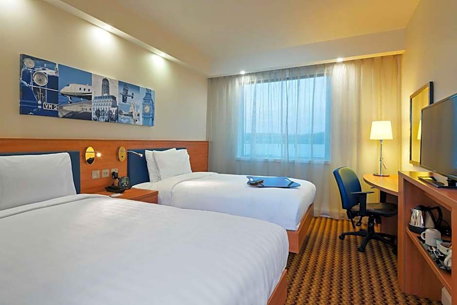 Hampton By Hilton Luton Airport