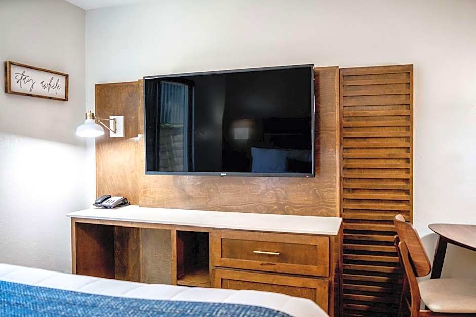 MainStay Suites Moreno Valley Near March Air Reserve Base