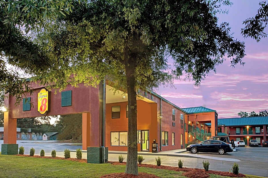 Super 8 by Wyndham Gainesville