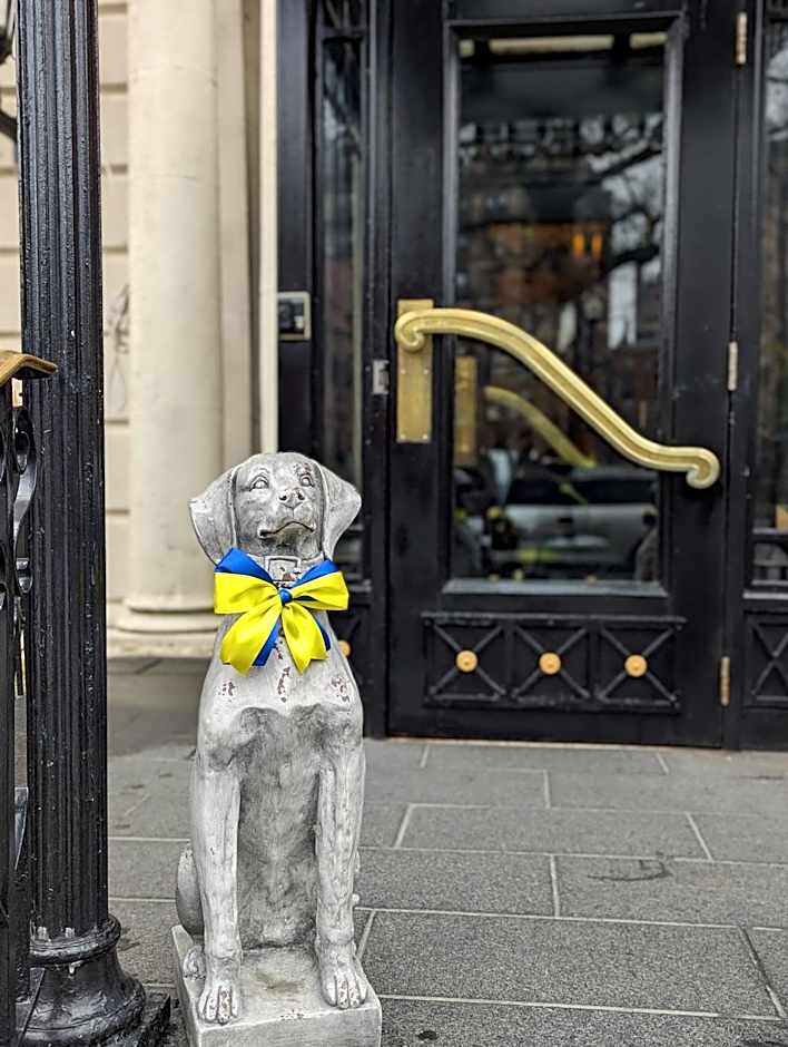 The Eliot Hotel