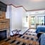 Lloyd's On The River Country Inn By OYO