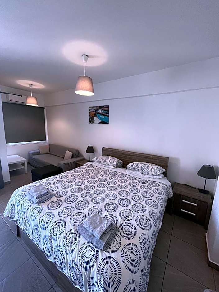 Polyxeni Hotel Apartments