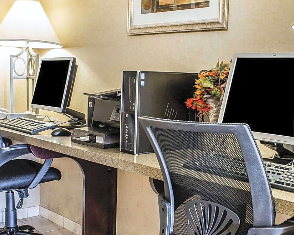 MainStay Suites Coralville - Iowa City