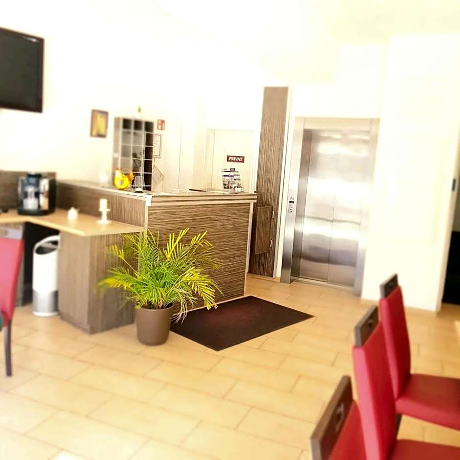 Apartment Hotel am Sand 24H