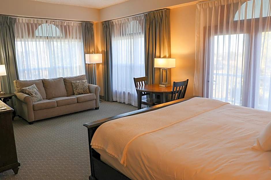 Lone Tree Golf Club and Hotel