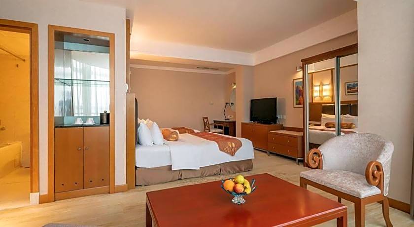 Qingdao Blue Horizon Hotel Huangdao