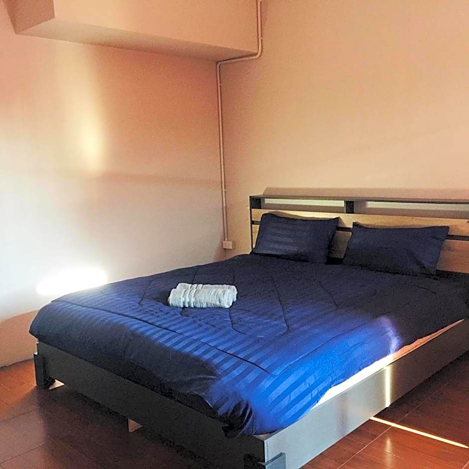 SMILE HOME GUESTHOUSE