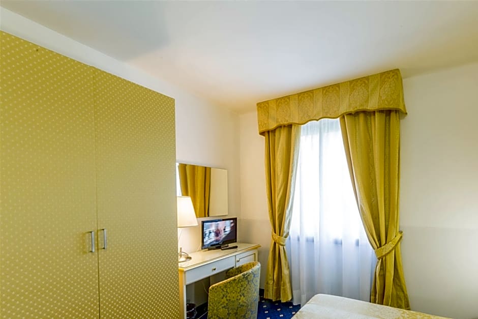 Hotel Floris
