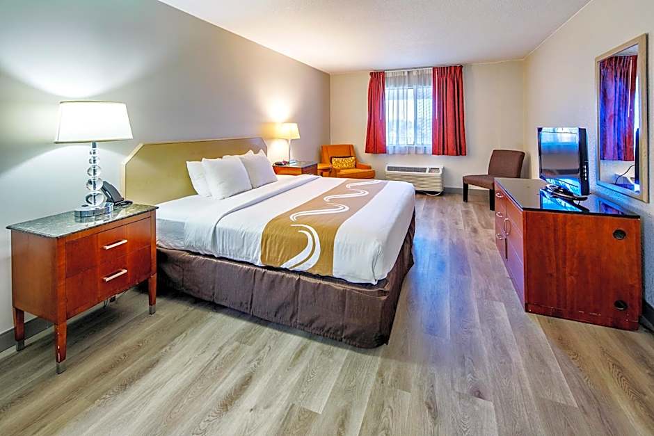 Quality Inn & Suites Lake Havasu City