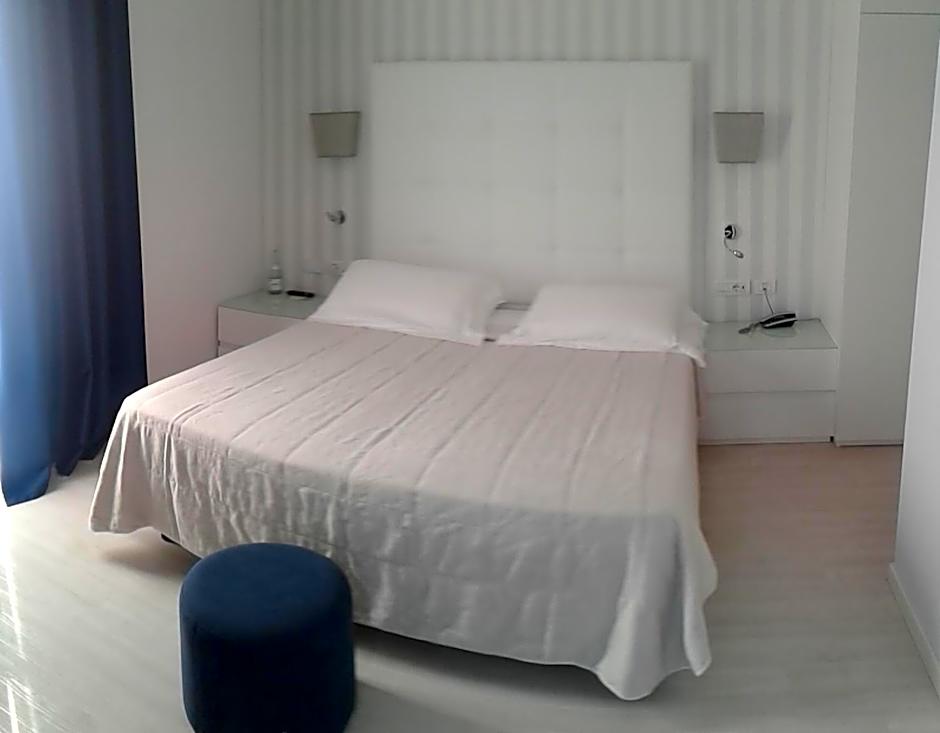 Hotel Fedora Riccione - FRONTE MARE