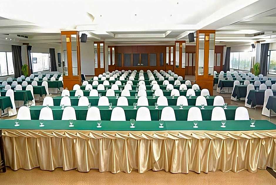 Chakungrao Riverview Hotel