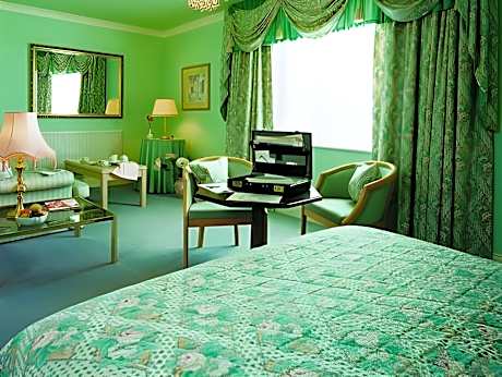 The Walnut Tree Hotel