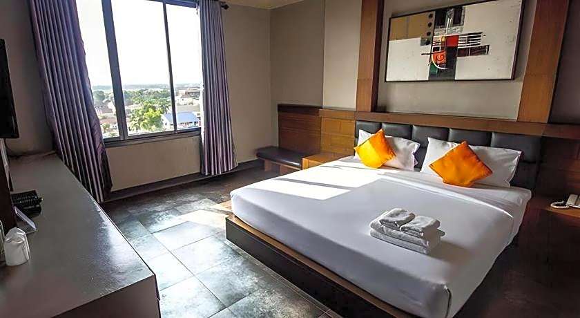B2 Lampang City Boutique & Budget Hotel