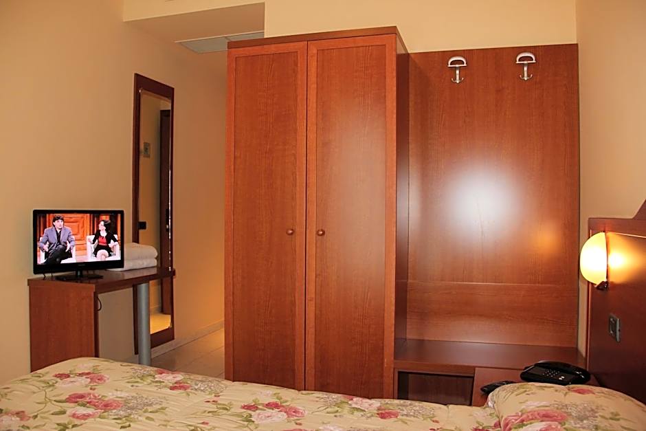 Zdjęcie 1 z 8 — Single Room