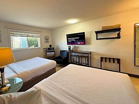 Classic Two Queen Room