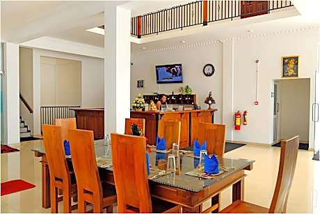 Ronaka Airport Transit Hotel