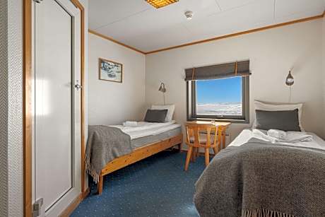 Twin Room with Bathroom