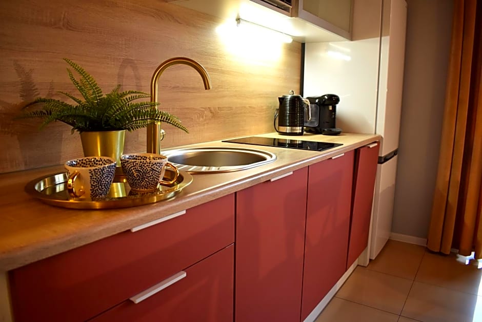 DOMKI LAURA sauna & gorąca balia