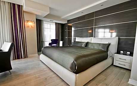 Luxury Studio with Panoramic City View, 1 king Bed and Sofa-Bed