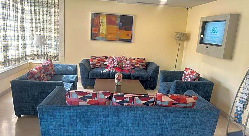 Sarovar Portico Naraina Hotel