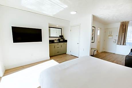 Junior Suite with Balcony