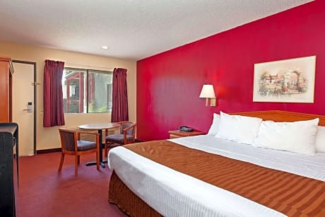 Efficiency Suite Non-Smoking