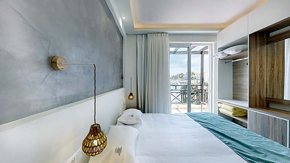 Porto Kalamaki Hotel