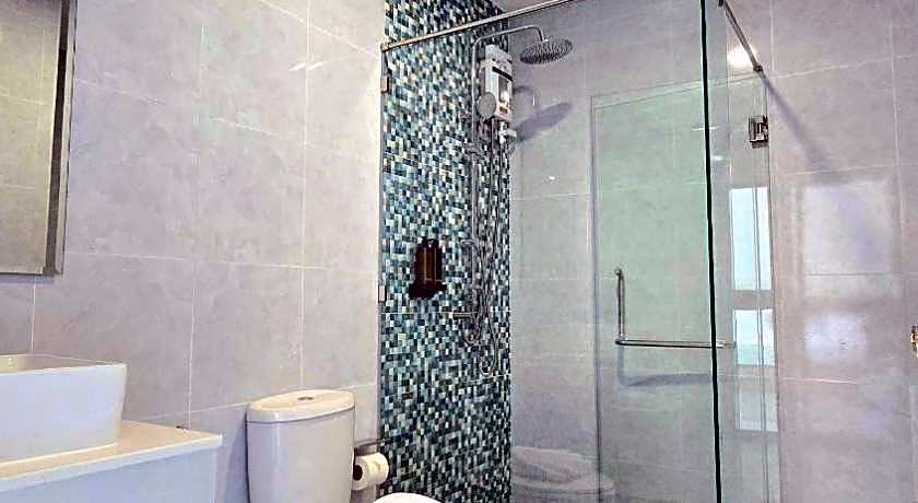 Smile Boutique at Saiyuan