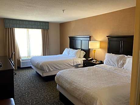 2 Queen Beds Nonsmoking
