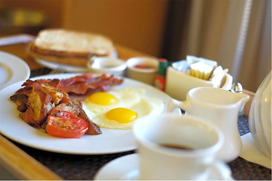 DoubleTree By Hilton Fresno Convention Center