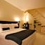 Ginger Goa, Dona Paula