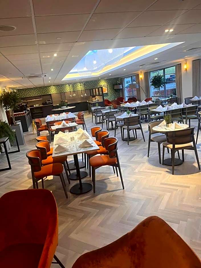 The Warwickshire Hotel and Country Club