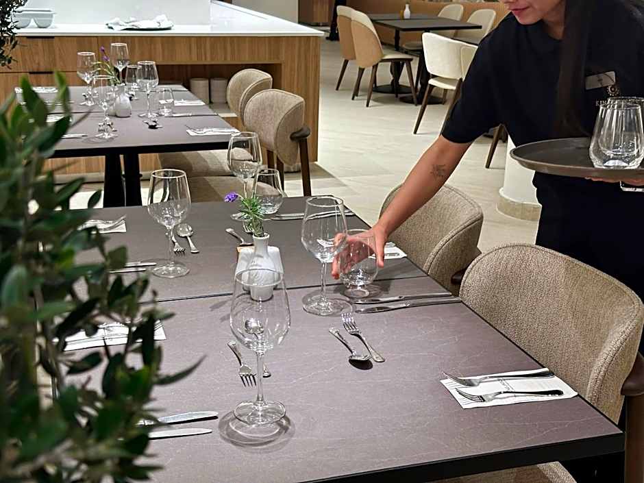 The King Jason Paphos - Designed for Adults