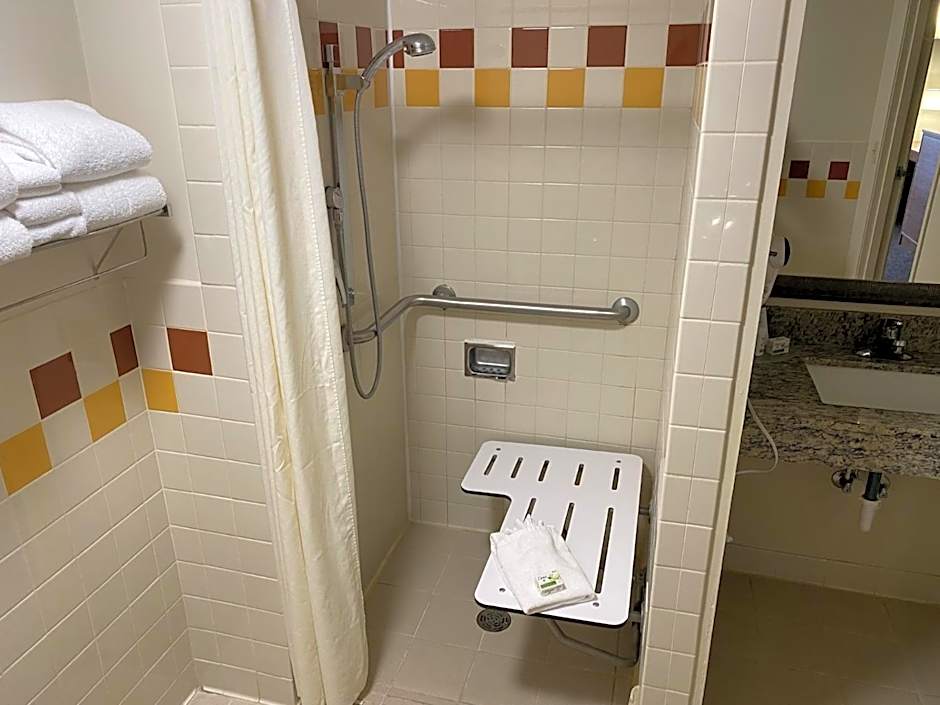 AmericInn by Wyndham Greenville