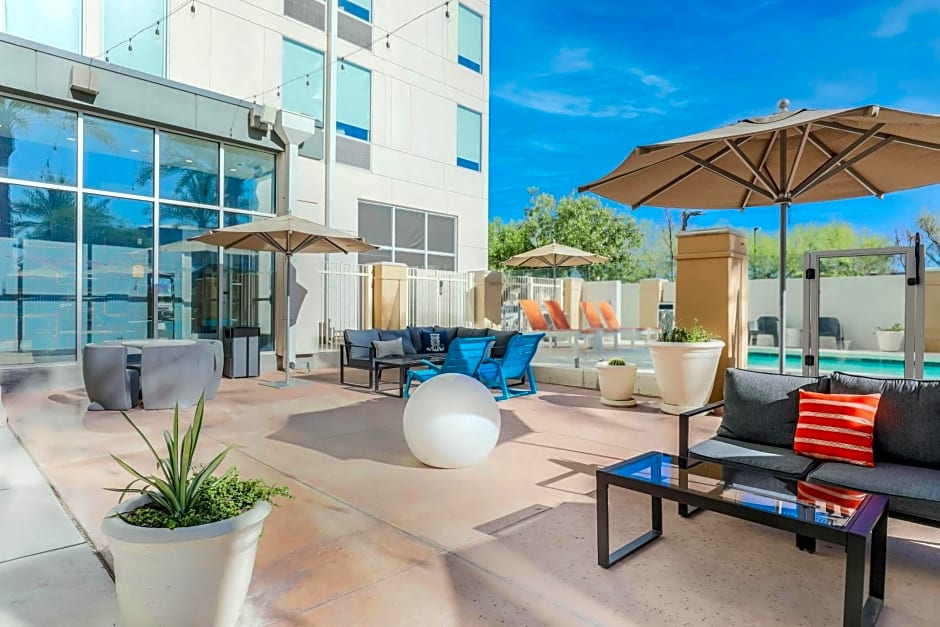 Aloft Phoenix Airport