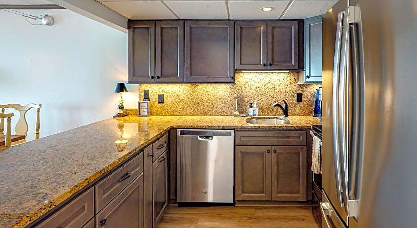 Marigot Beach Suites