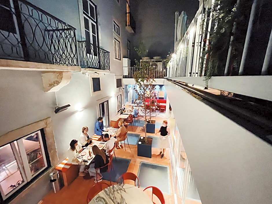 Esqina Cosmopolitan Lodge