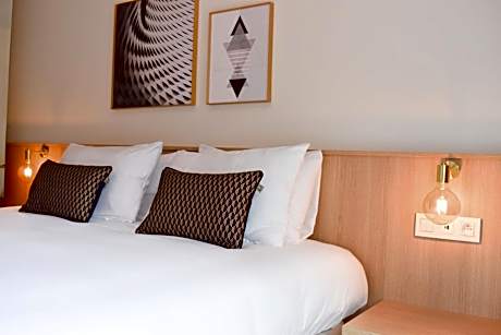 Double or Twin Room with Garden View