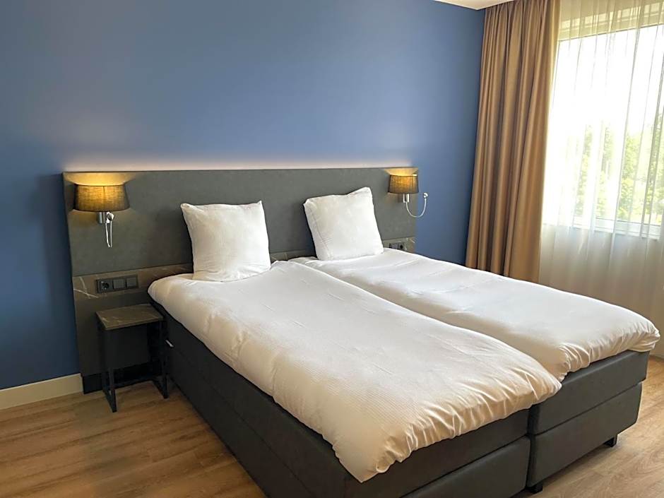 OZO Hotels Antares Airport