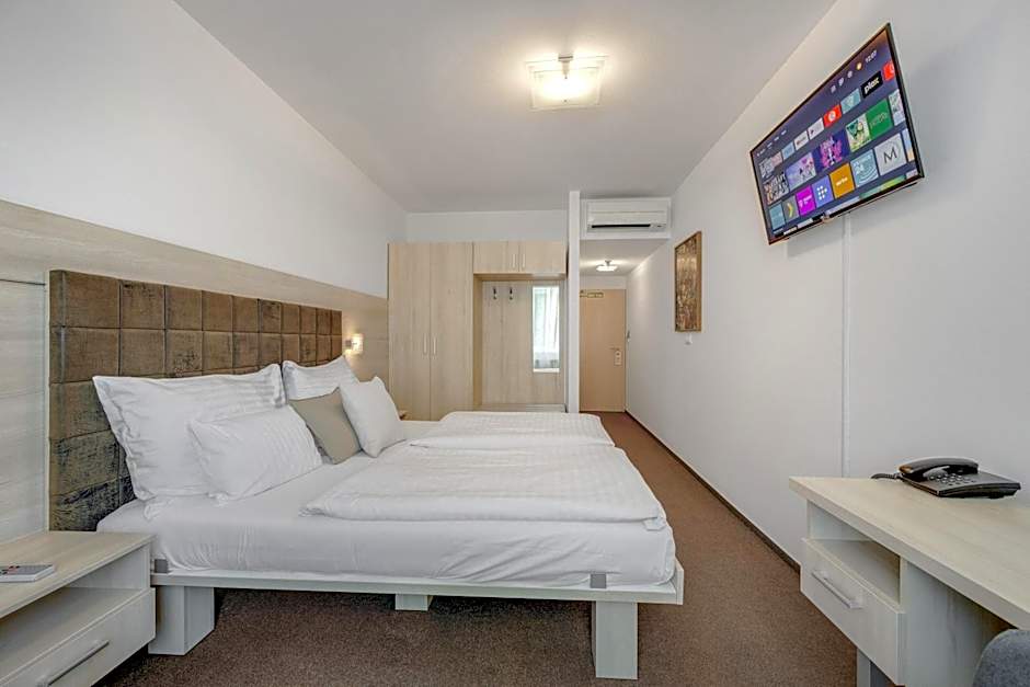 Hotel Antares