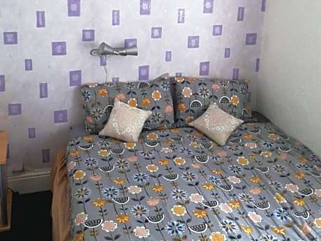 Double Room with Shared Bathroom