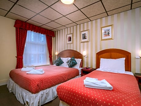 Triple room-Ensuite with Shower