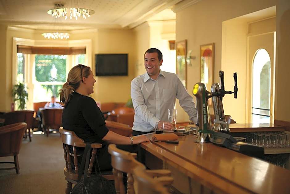 B/W Plus Buxton Lee Wood Hotel