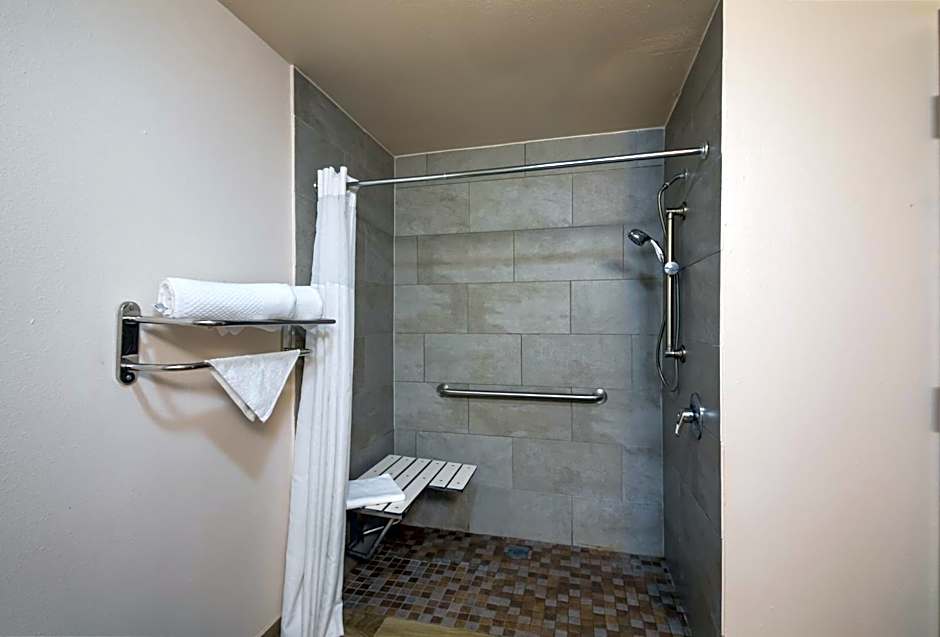 Quality Inn & Suites Round Rock