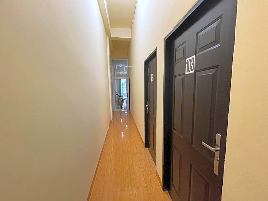 RedDoorz @ Ramelau near AP Pettarani